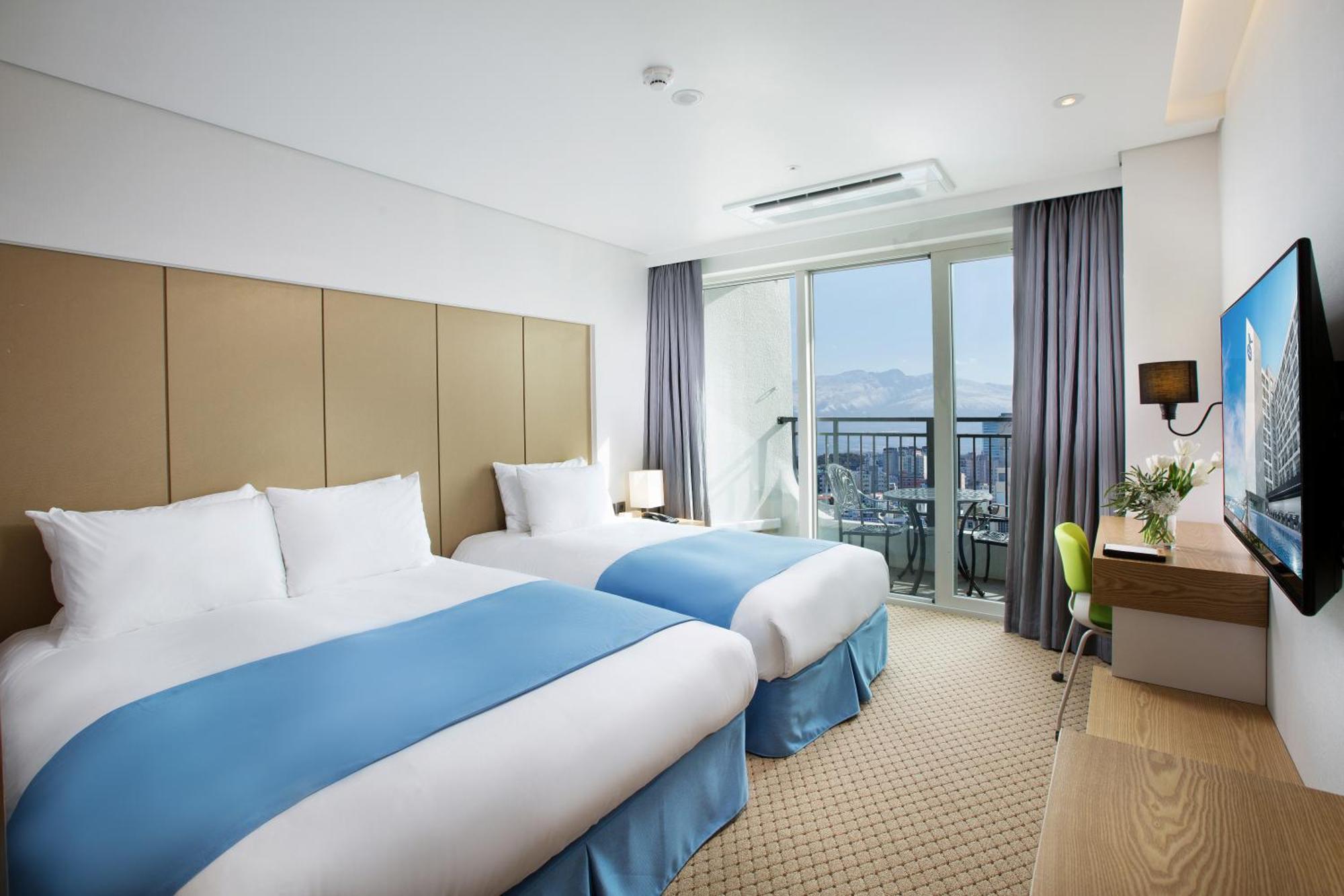 Whistlelark 4* Jeju