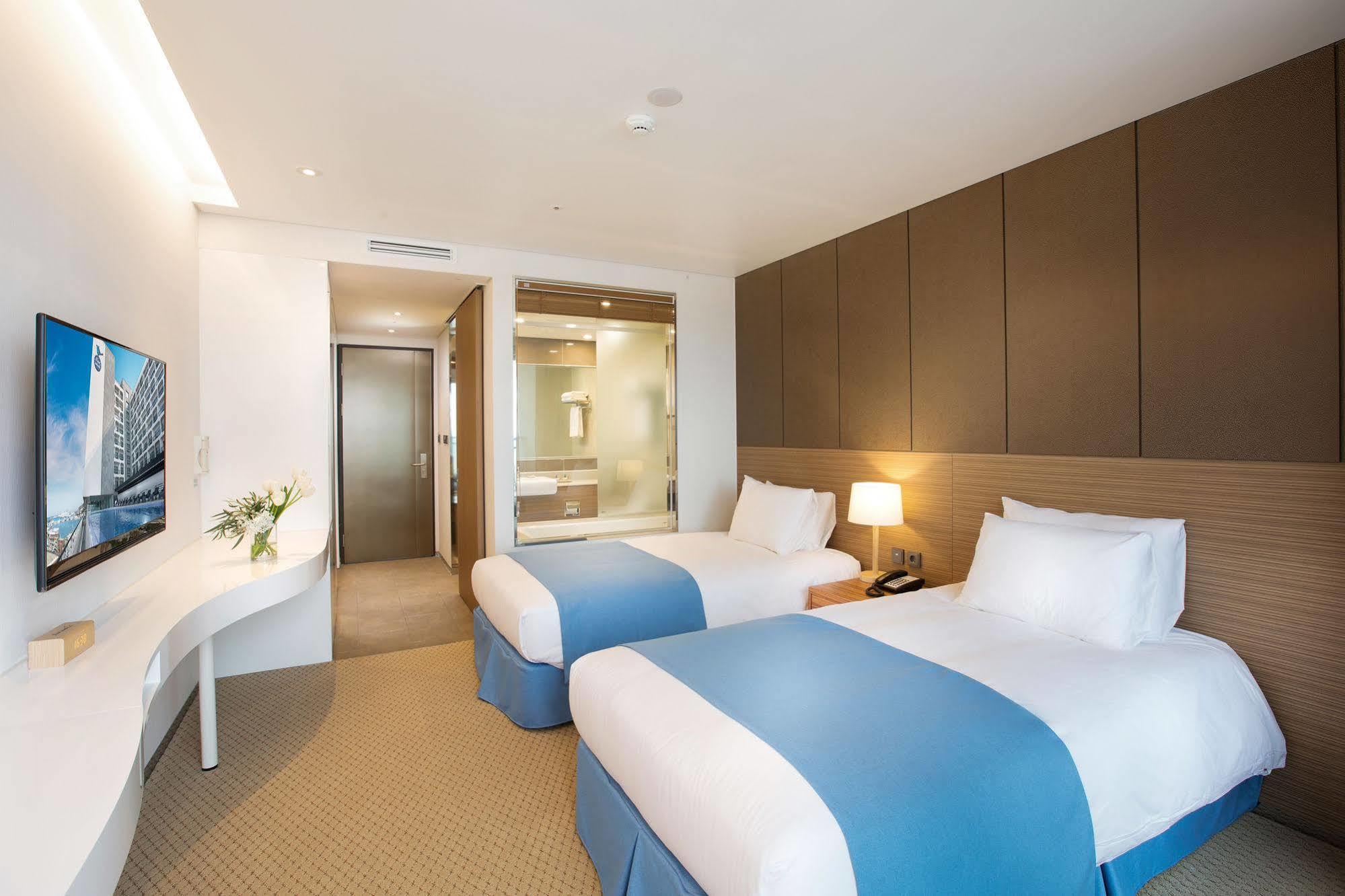 Whistlelark Hotel Jeju