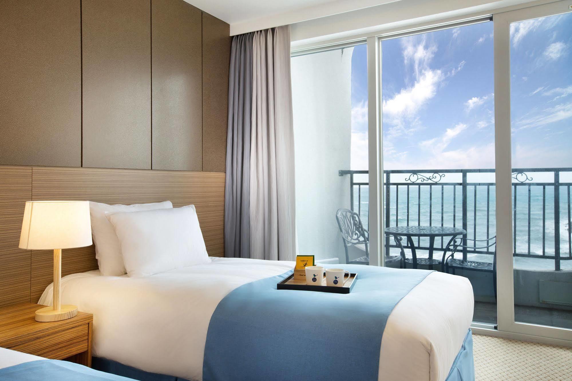 Whistlelark Jeju