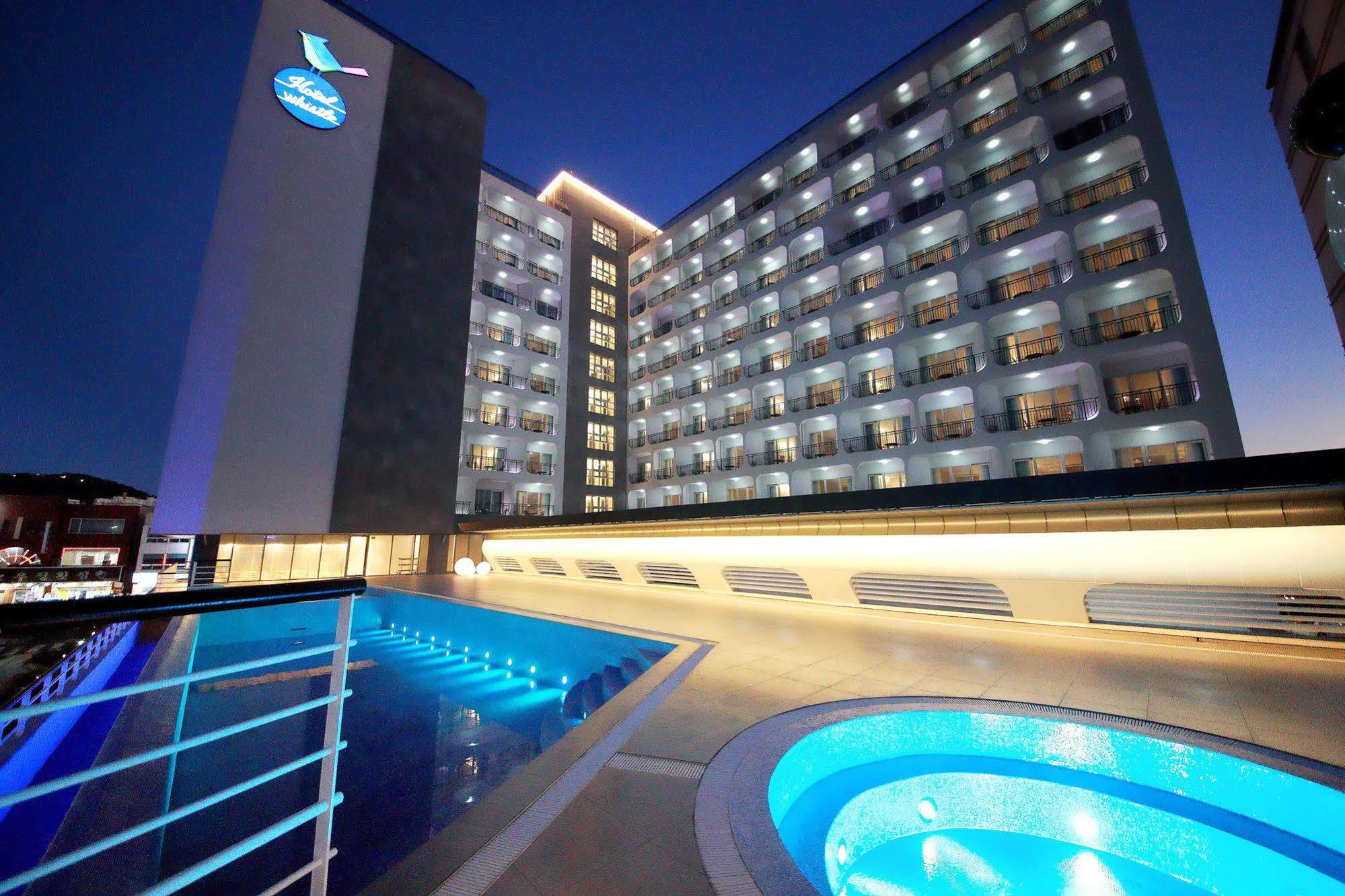 Hotel Whistlelark 4*